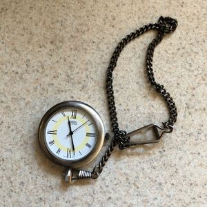 Fossil pocket wind up